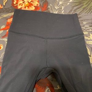 Lululemon Align cropped blue leggings